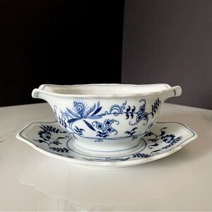 Gravy Boat with Underplate - Blue Danube